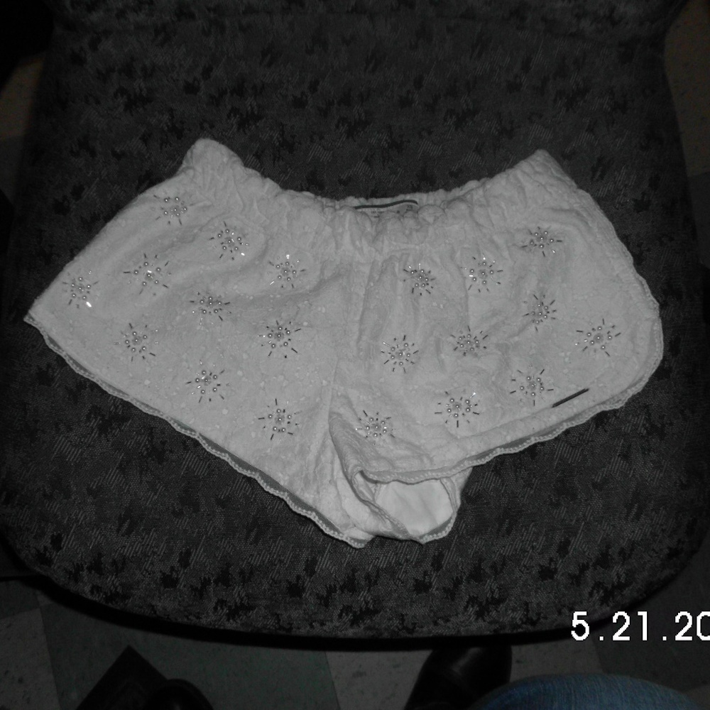 Ladies Abercrombie & Fitch beaded shorts